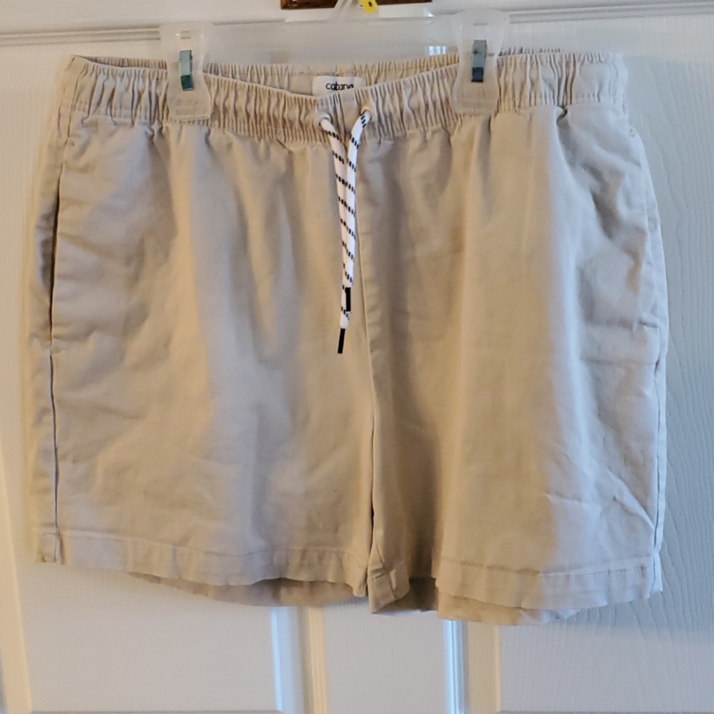 Mens Khaki shorts, Size Large